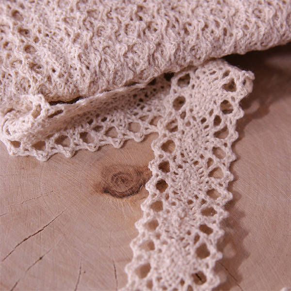 Кружево вязаное 2 см, цвет кремовый (086627)