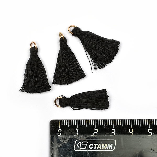 Кисточка 20 мм из ниточек , чёрный (695)