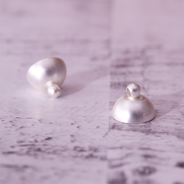 Магнит-подвеска 10 мм, цвет серебряный перламутр (2 шт)