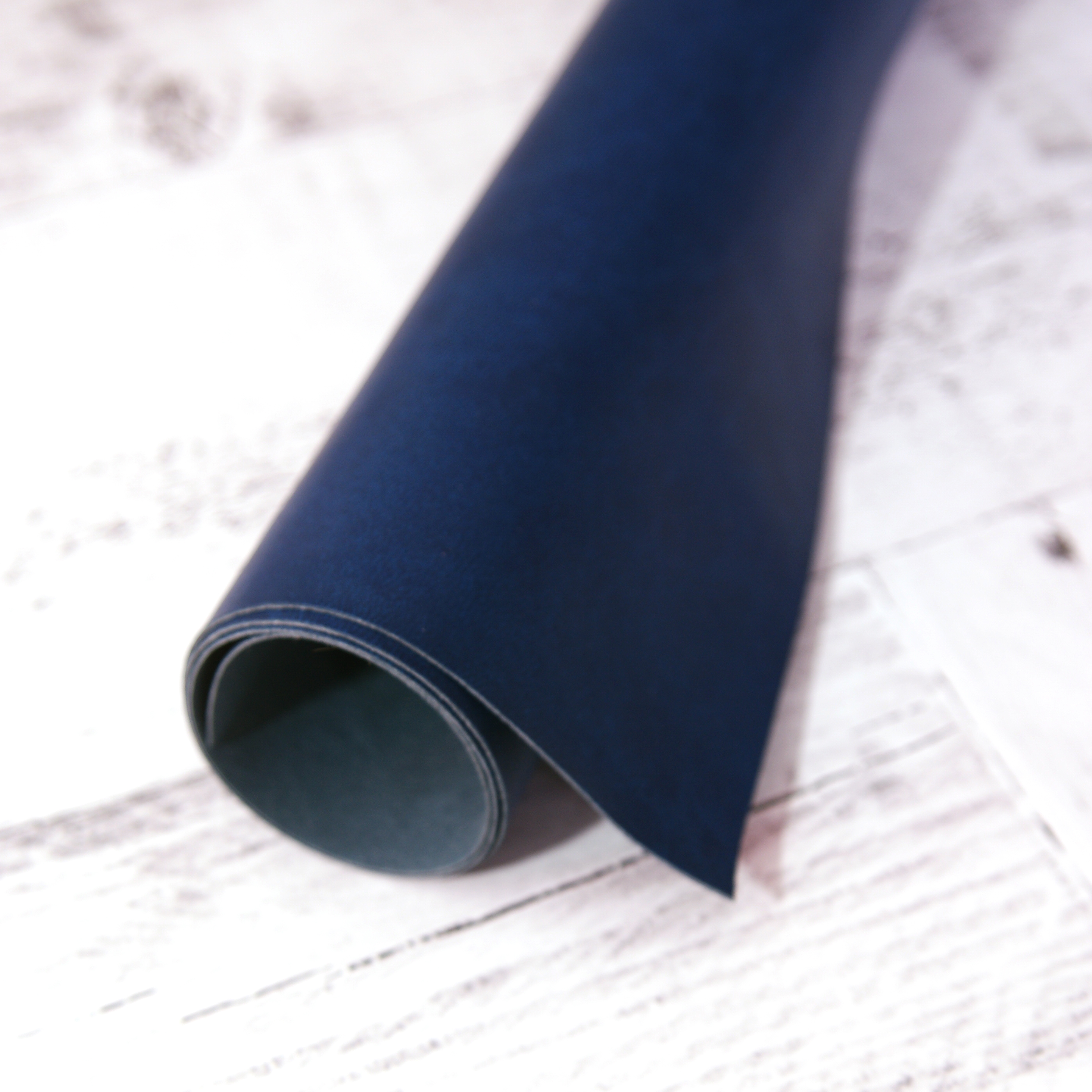 Кожзам переплётный 35 х 50 см глянцевый с фактурой кожи Благородный синий