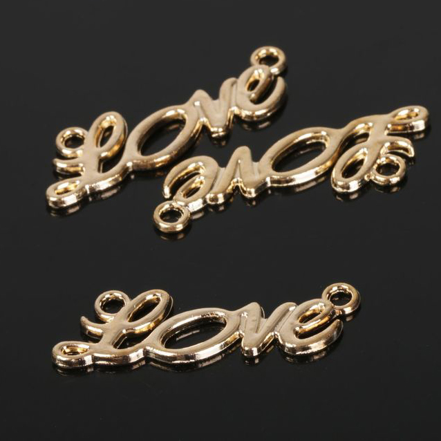Подвеска металлическая "Love", цвет золотой (705)