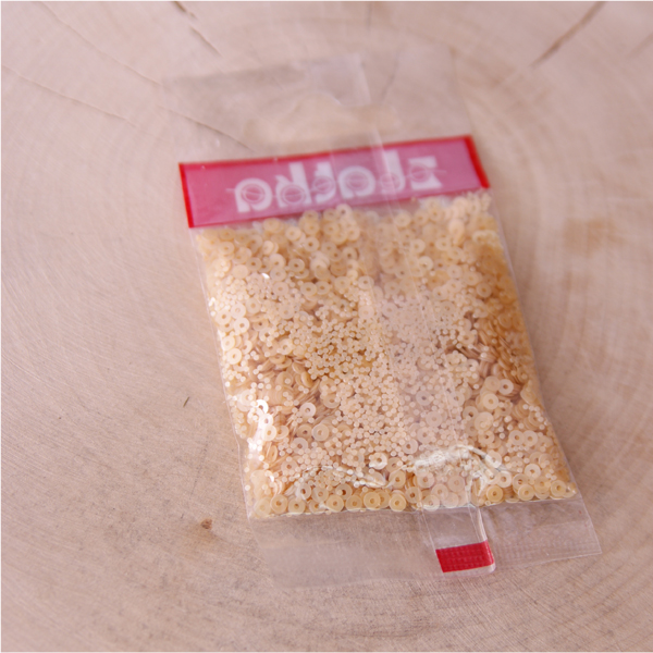 Пайетки мелкие Zlatka "Кремово-бежевый" (№27/1)