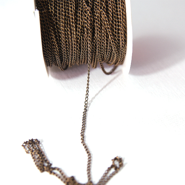 Цепочка металлическая декоративная с мелкими звеньями, цвет бронзовый