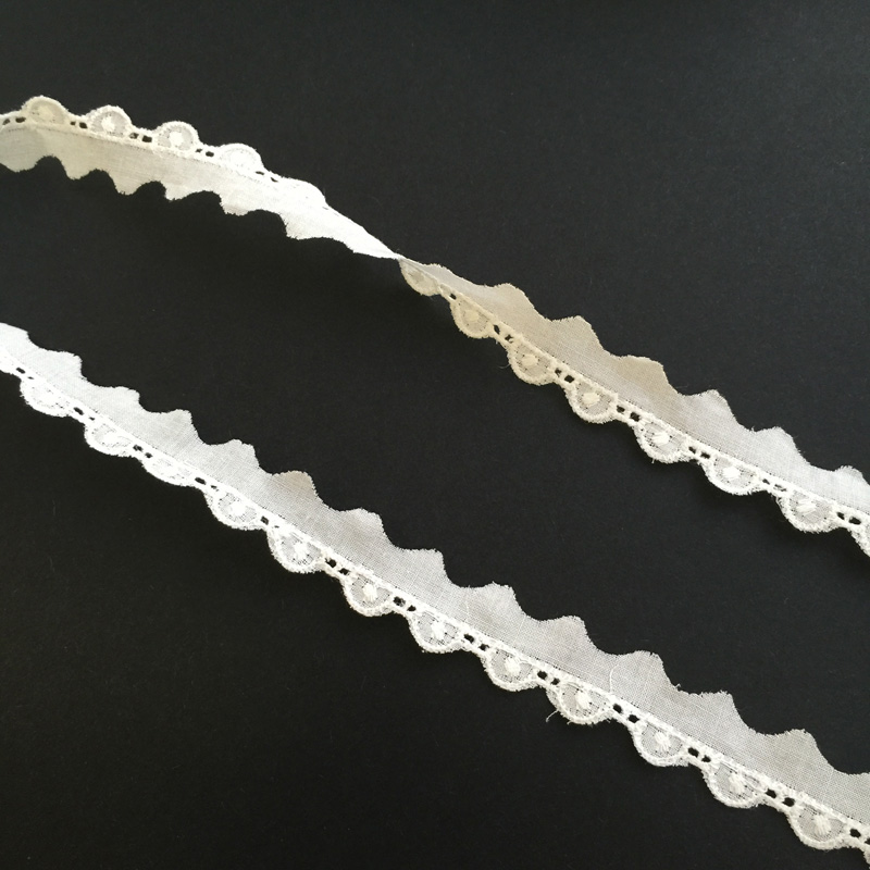Шитьё 14 мм с фигурным краем, цвет белый (№13)