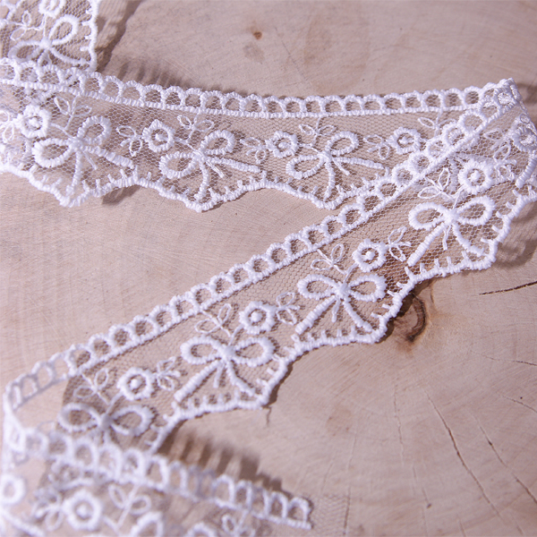 Кружево 3 см на сетке "Бантики ", цвет белый