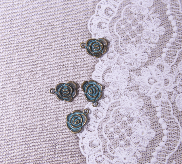 Подвеска металлическая "Розочка. Цвет античный бронзовый с патиной (751)