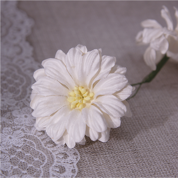 Цветок герберы 5 см, цвет слоновая кость