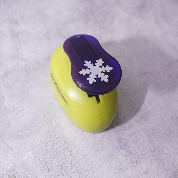 Фигурный дырокол MrPainter 2.5 см "Снежинка №2"