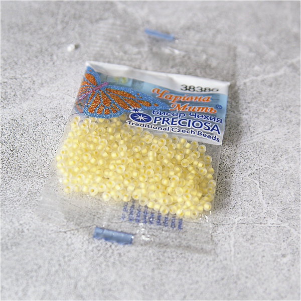 Бисер Preciosa, цвет матовый жёлтый