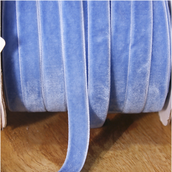 Лента бархатная 9 мм. Цвет небо