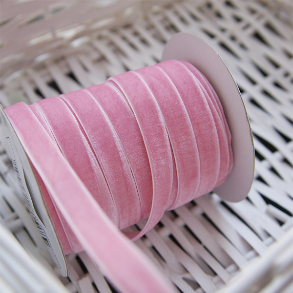 Лента бархатная 9 мм. Цвет нежно-розовый