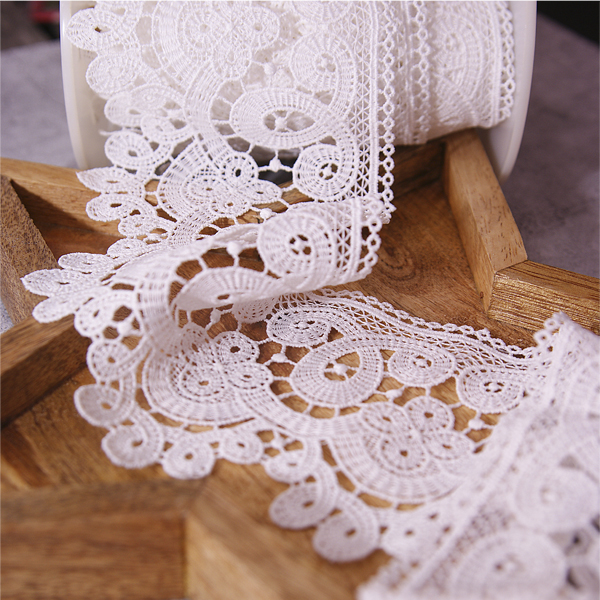 Кружево гипюрное матовое 90 мм "Завитки", цвет молочный (139194)