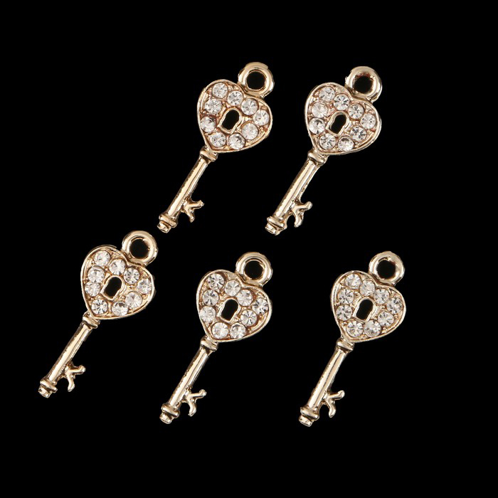 Подвеска металлическая "Ключик со стразами ". Цвет золотой (764)