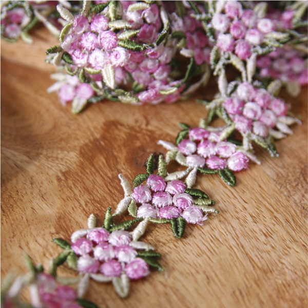 Кружево гипюрное 3 см "Виноград", цвет розовый с зелёным