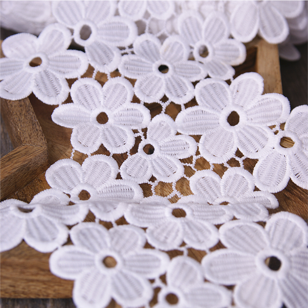 Кружево 17 см "Цветочное полотно" (093960), 50 см