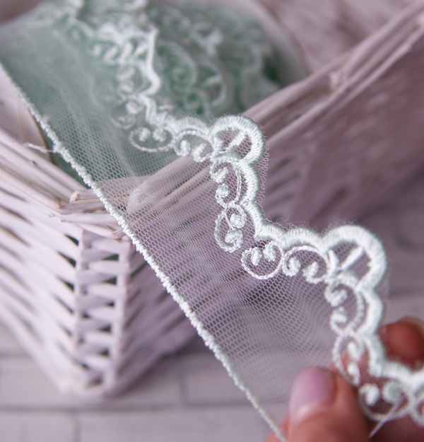 Кружево на сетке 5 см "Ажурный завиток", цвет мятный зелёный