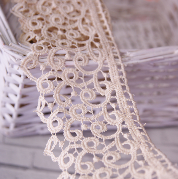 Кружево гипюрное7,5 см матовое "Завитки", цвет крем-брюле