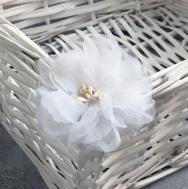 Цветок шифоновый 6 см, цвет белый