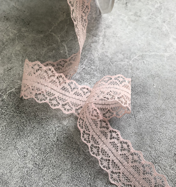 Кружево нейлоновое 3 см, цвет светло-розовый