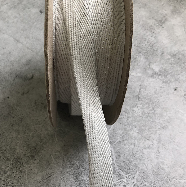 Лента киперная 13 мм, цвет белый с серебром