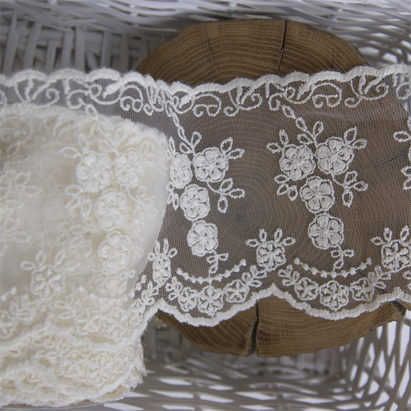 Кружево на сетке 10 см "Цветочки и фестоны", цвет кремовый