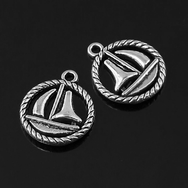 Подвеска металлическая "Лодочка в круге". Цвет серебряный. (42)