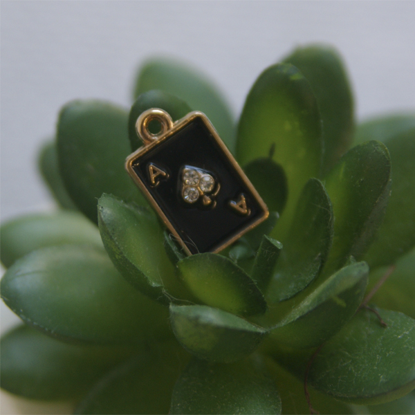 Подвеска металлическая "Карта игральная". Цвет чёрный (318)