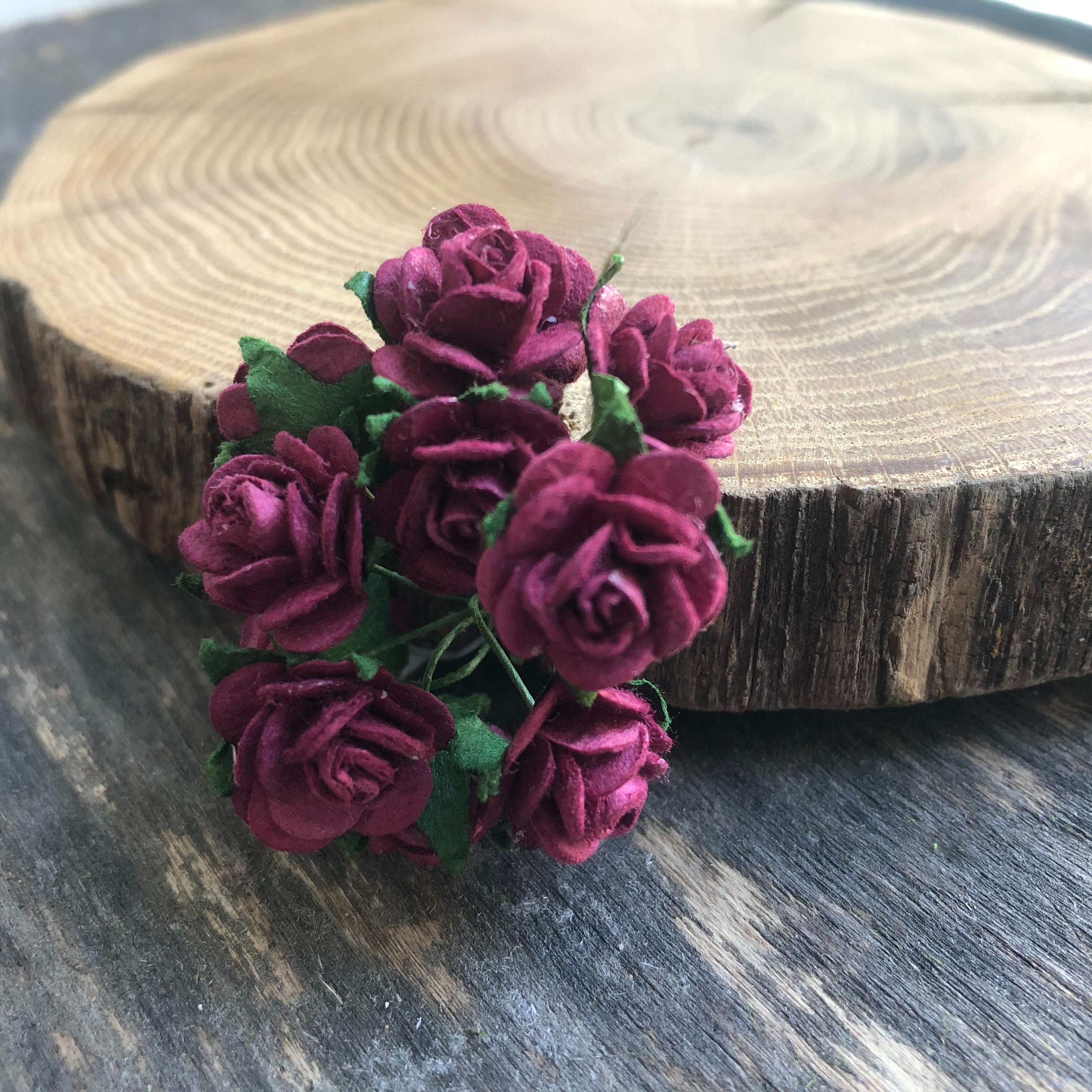 Букет мини-розочек 1,5 см открытых. Цвет божоле