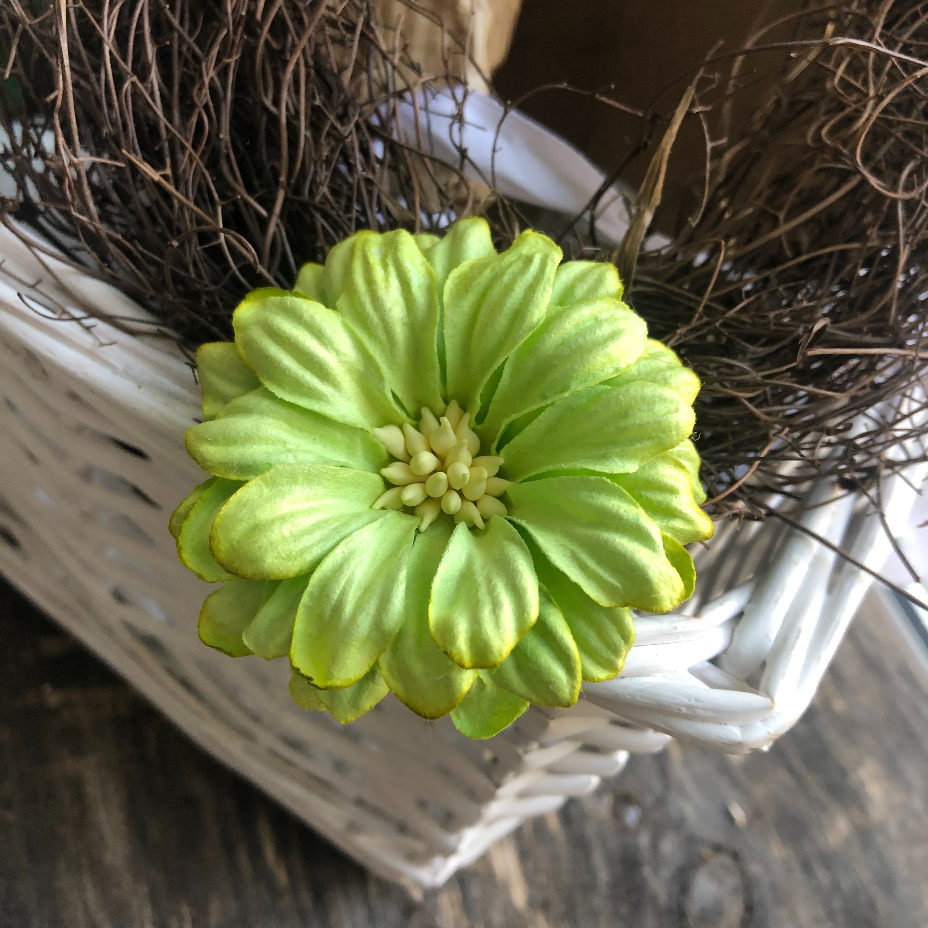 Цветок герберы 5 см, цвет салатовый