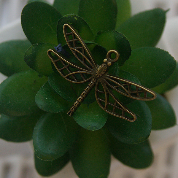 Подвеска металлическая "Стрекоза". Цвет бронзовый