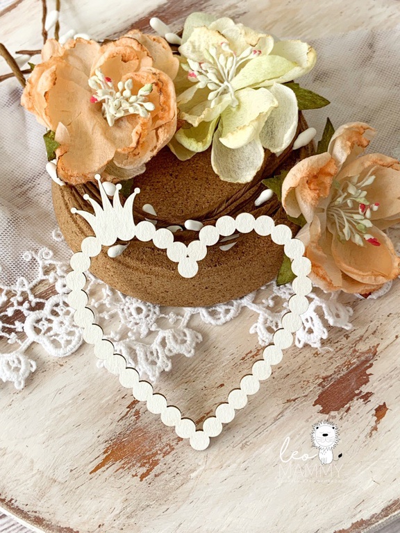 Чипборд LeoMAMMY "Рамочка сердце с коронкой"