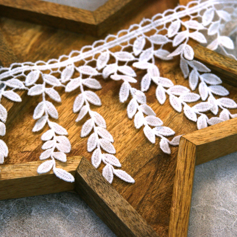 Кружево матовое 10 см "Подвески-веточки", цвет молочный (266440), 50 см