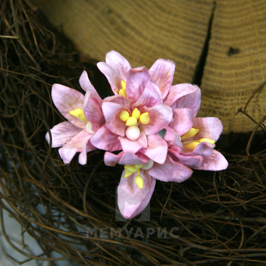 Букет маленьких лилий 2 см, цвет розовый