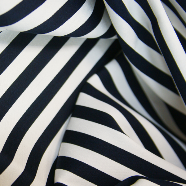 Отрез ткани 100 % хлопок 35 х 50 см "Полоска сине-белая"