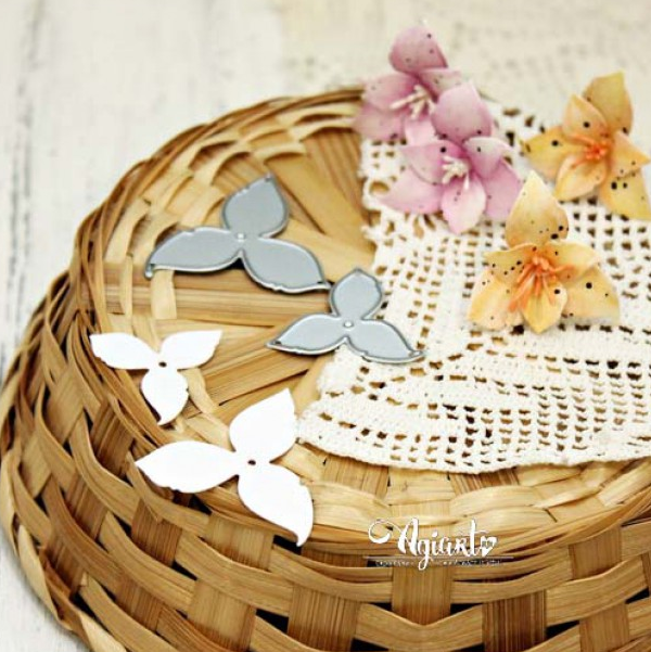 Нож для вырубки Agiart "Лилии малые"