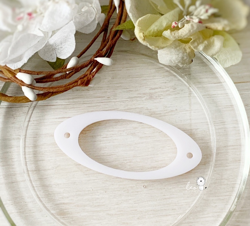 Декор из белого акрила "Рамочка Овальная"
