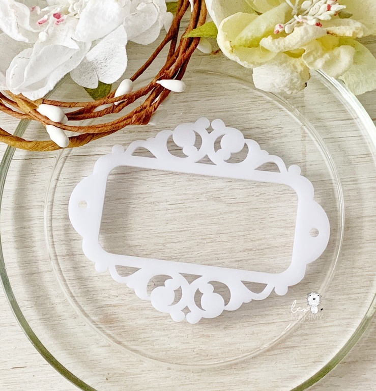 Декор из белого акрила "Рамочка Ажурная"