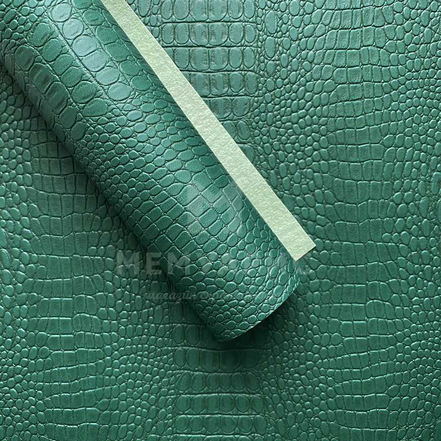 Кожзам переплётный КРОКОДИЛ 35 х 50 см. Цвет изумрудный