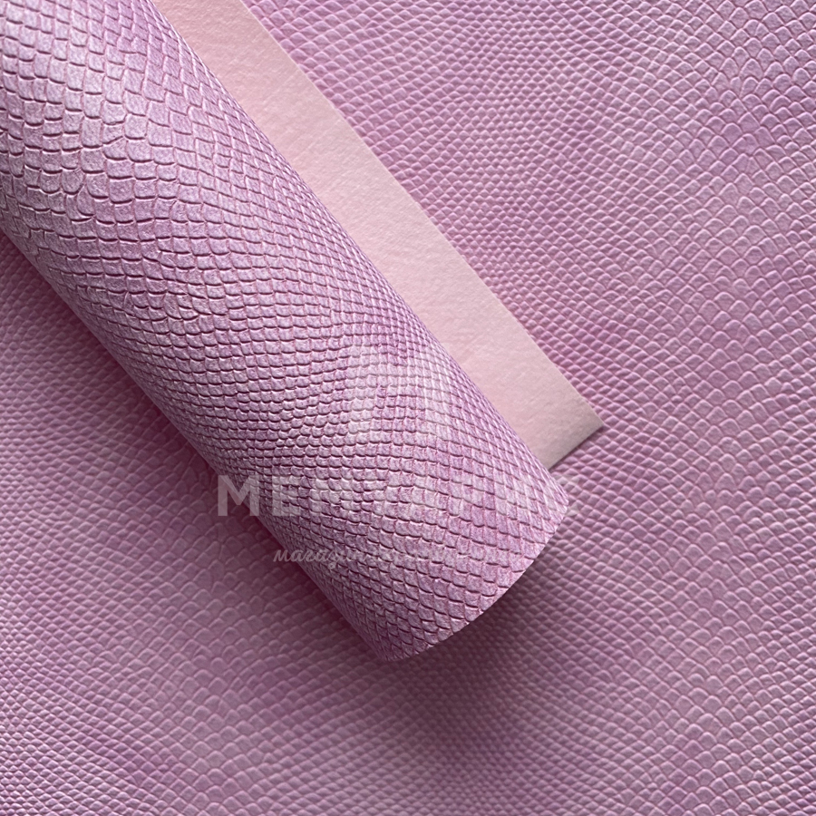 Кожзам переплётный "ПИТОН" 35 х 50 см. Цвет розово-сиреневый