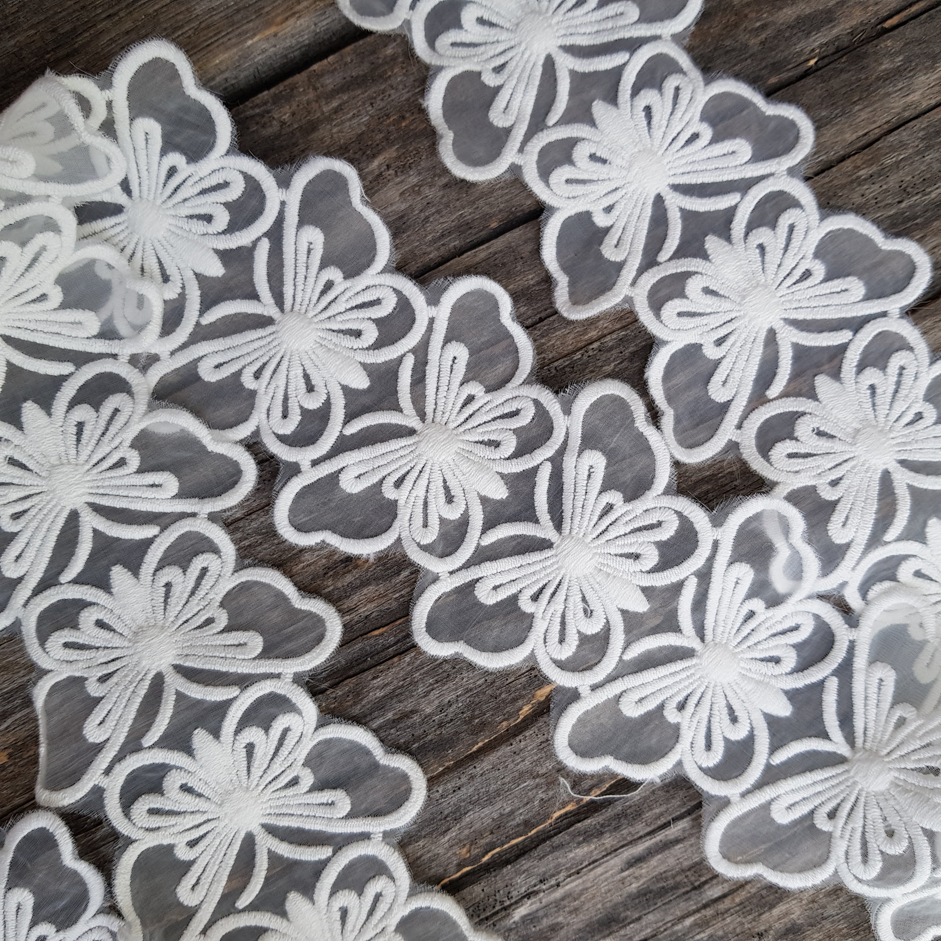 Кружево 7 см "Бабочка на органзе", цвет белый