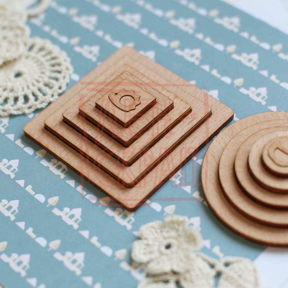 Набор КВАДРАТНЫХ шейкеров из шпона бука ЛенСкрап "Потешки" Ёжик