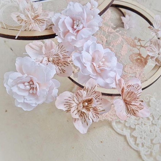 Набор тканевых цветов ArtBounty "Гортензии кремовые"