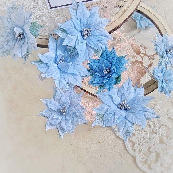 Набор тканевых цветов ArtBounty "Пуансеттии голубые"