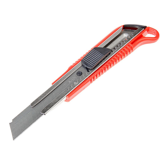 Нож канцелярский универсальный 18 мм