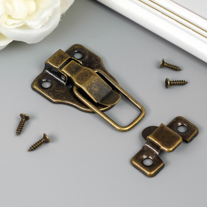 Замок металический с шурупами, цвет античный бронзовый