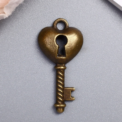 Подвеска металлическая "Ключик с замочной скважиной" цвет бронзовый (532)