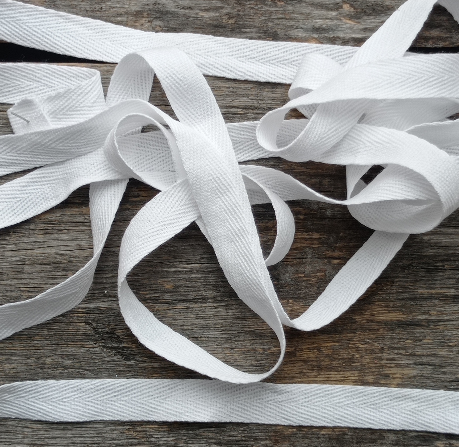 Лента киперная 1,5см цвет белый