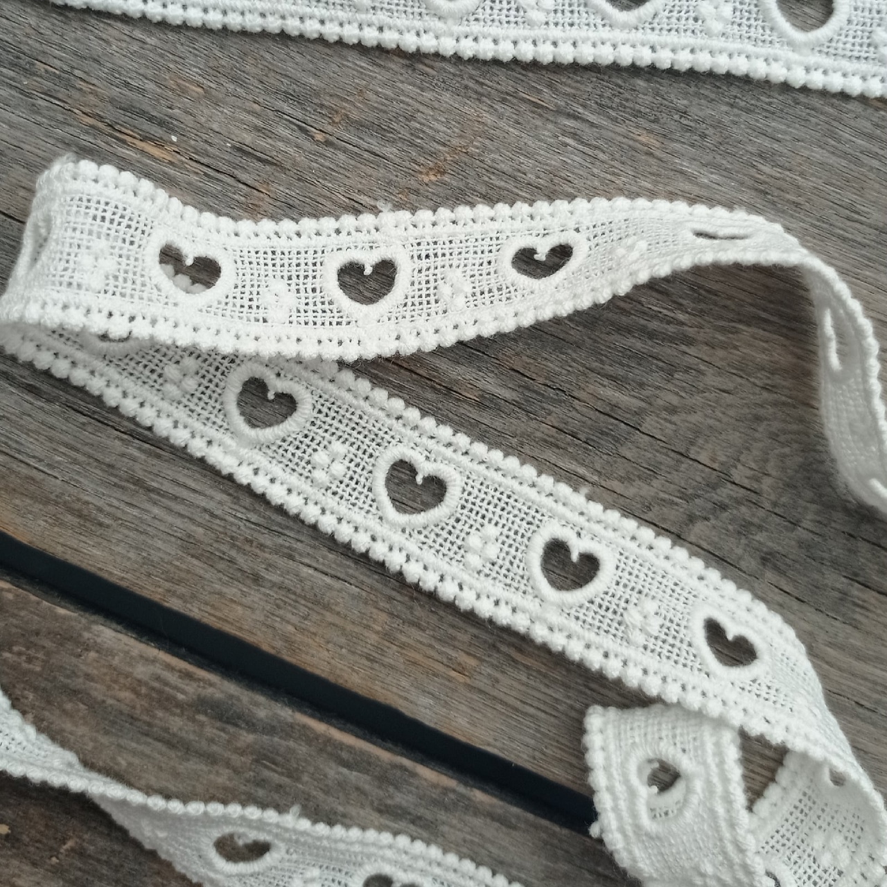 Кружево 2 см "Сердечко-дырочка" цвет Белый