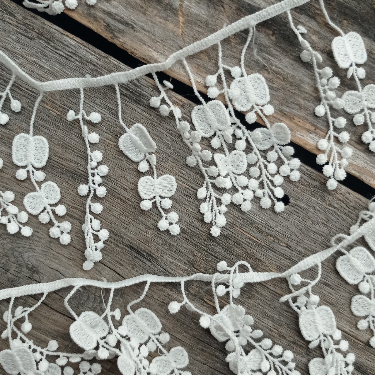 Кружево 7 см "Подвески с листиками эвкалипта" цвет белый