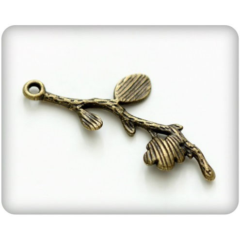 Подвеска металлическая "ВЕТОЧКА". Цвет античный бронзовый. (279)